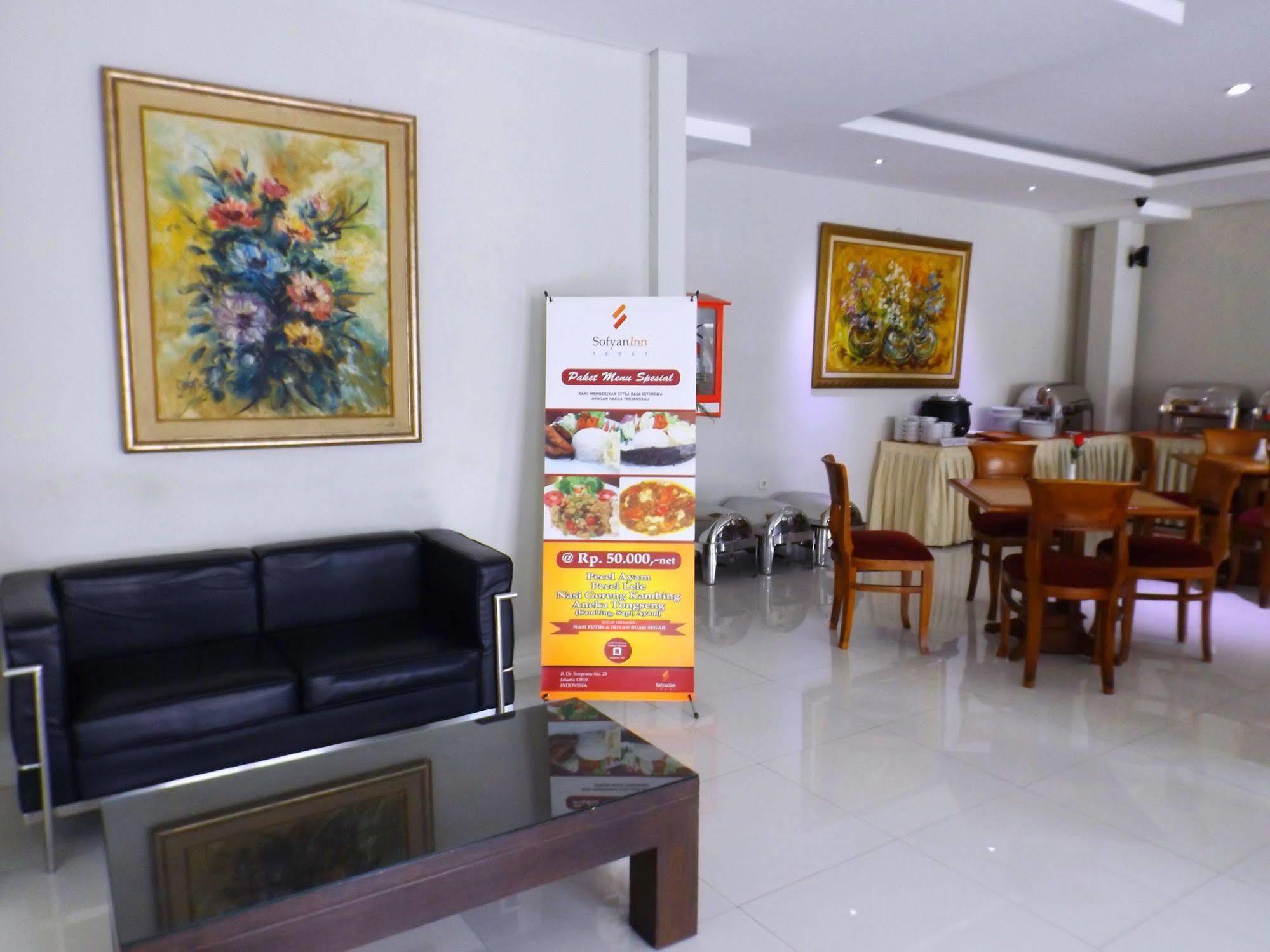 Sofyan Hotel Soepomo Giacarta Esterno foto
